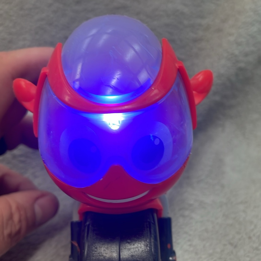 Ricky Zoom Ricky Red Motorcycle lights sounds Action Figure Vehicle L
